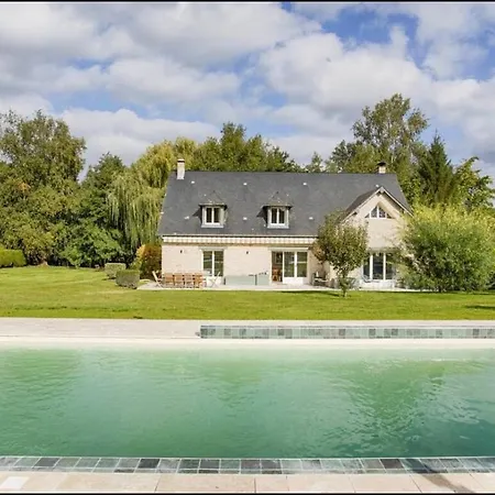 Vila Jardin Piscine Privee Saint-Étienne-la-Thillaye