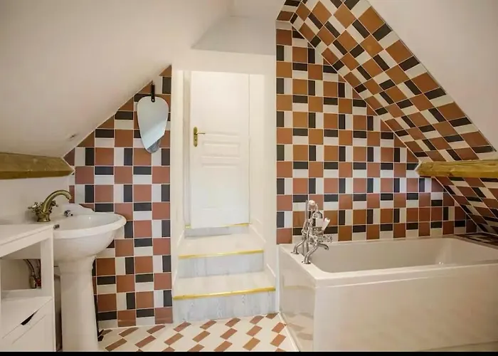 Jardin Piscine Privee Villa Saint-Etienne-la-Thillaye